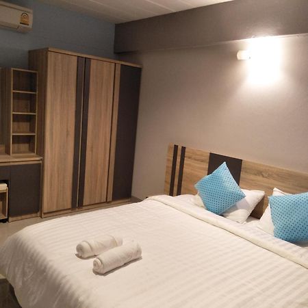 Rinrada Place Hotel 우본라차타니 외부 사진