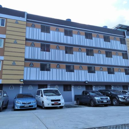 Rinrada Place Hotel 우본라차타니 외부 사진