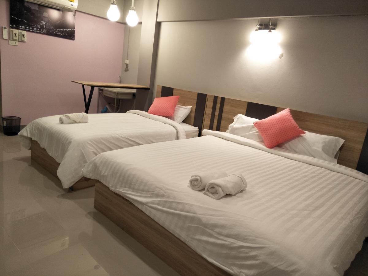 Rinrada Place Hotel 우본라차타니 외부 사진
