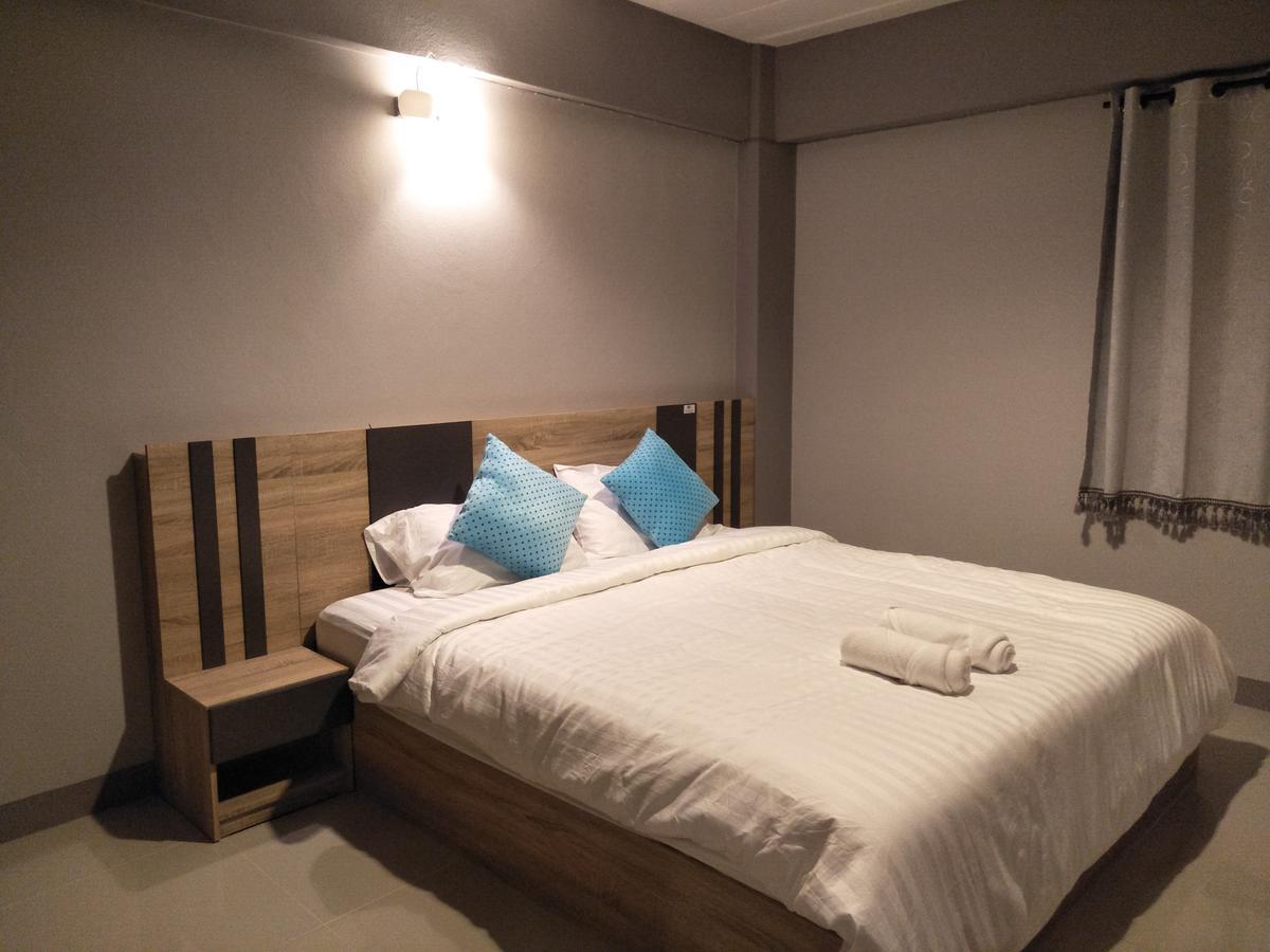 Rinrada Place Hotel 우본라차타니 외부 사진