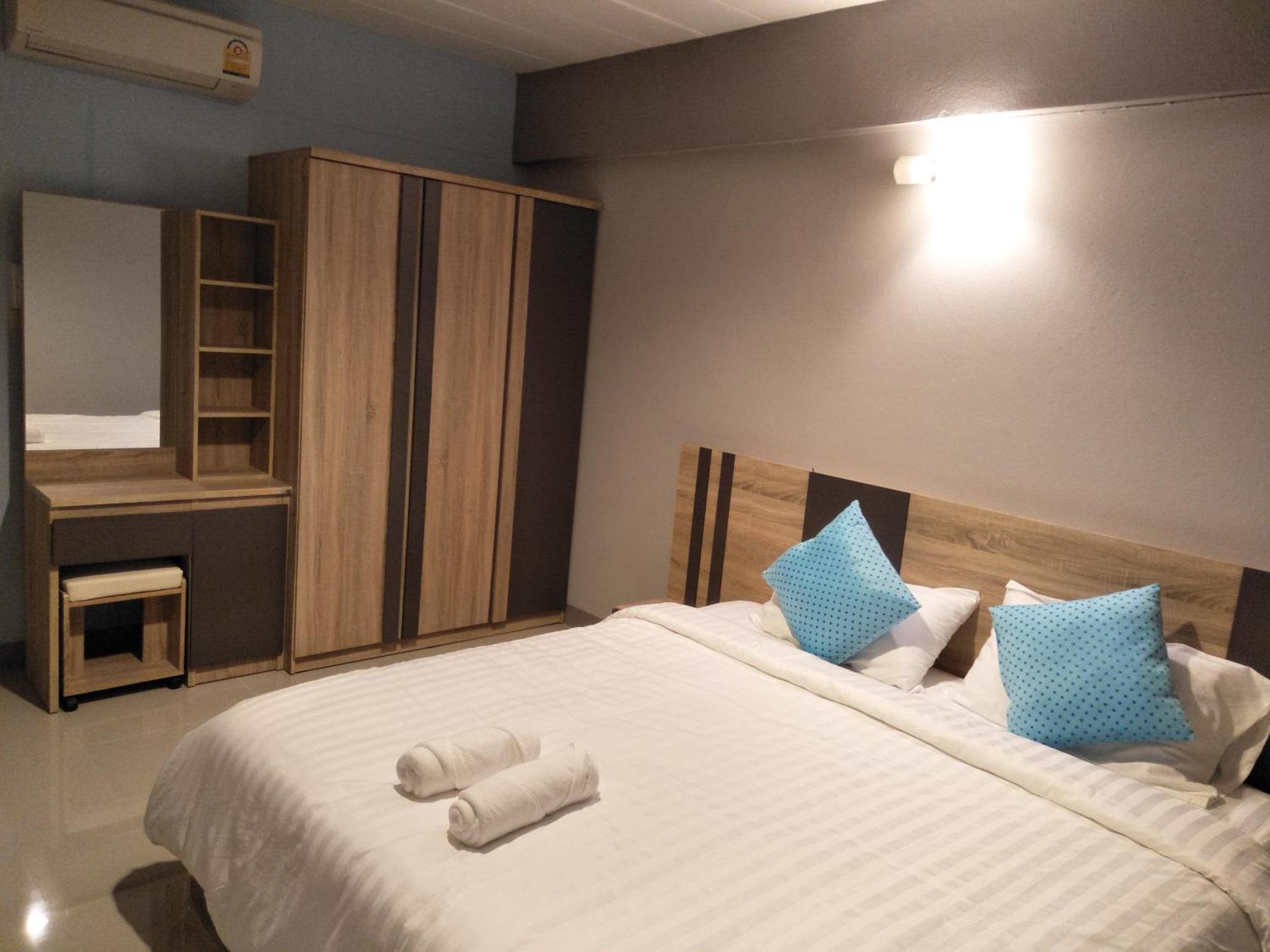 Rinrada Place Hotel 우본라차타니 외부 사진