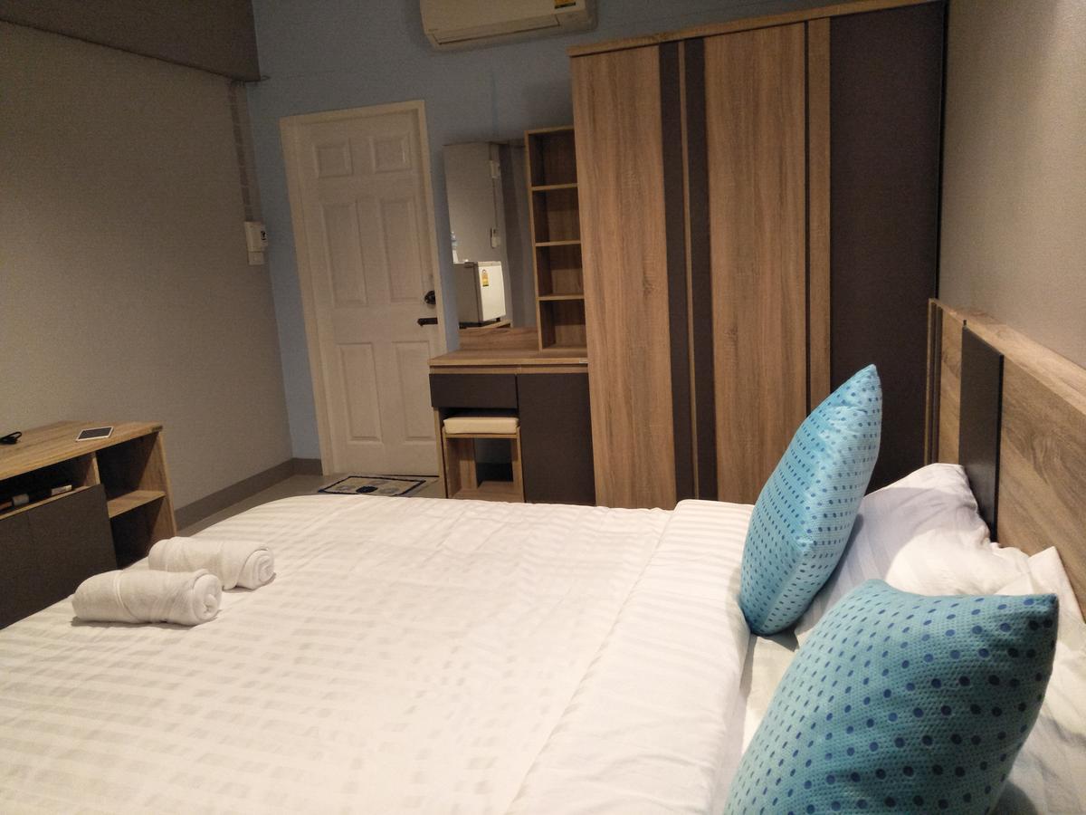 Rinrada Place Hotel 우본라차타니 외부 사진