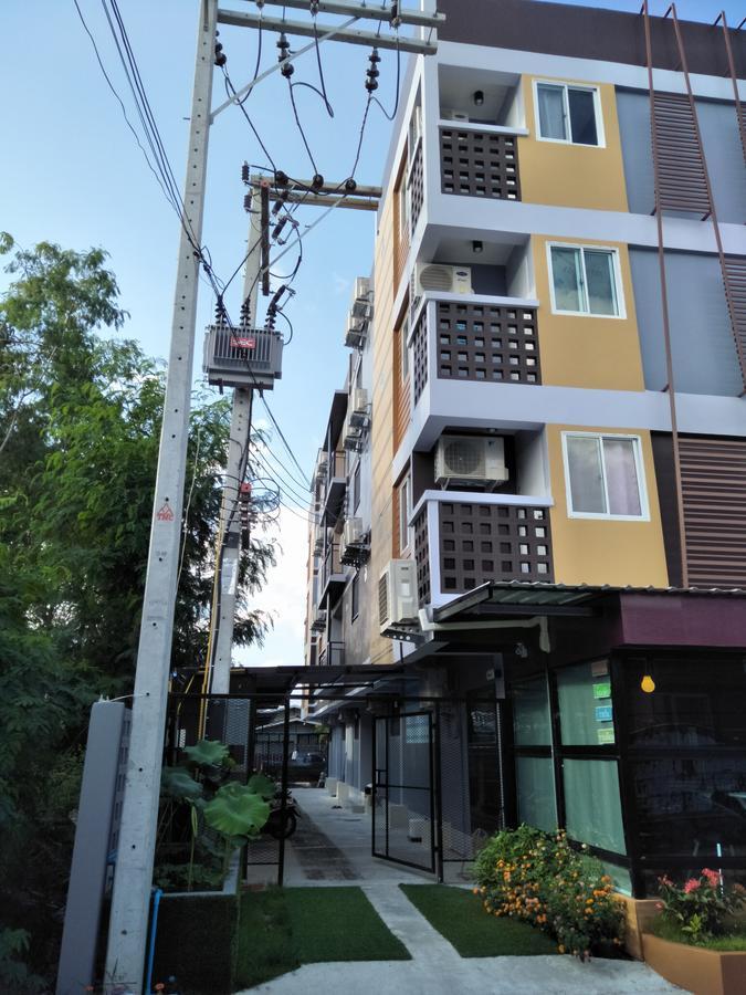 Rinrada Place Hotel 우본라차타니 외부 사진