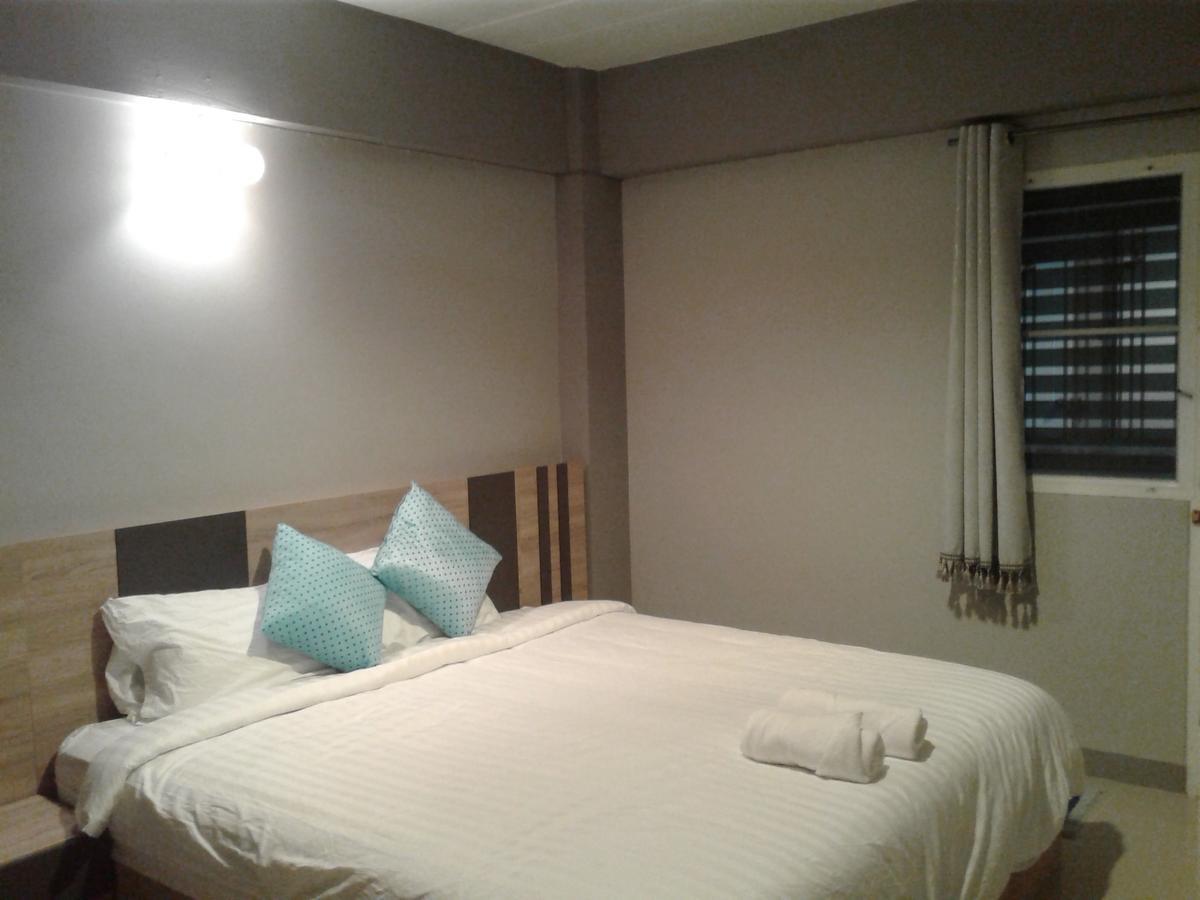 Rinrada Place Hotel 우본라차타니 외부 사진