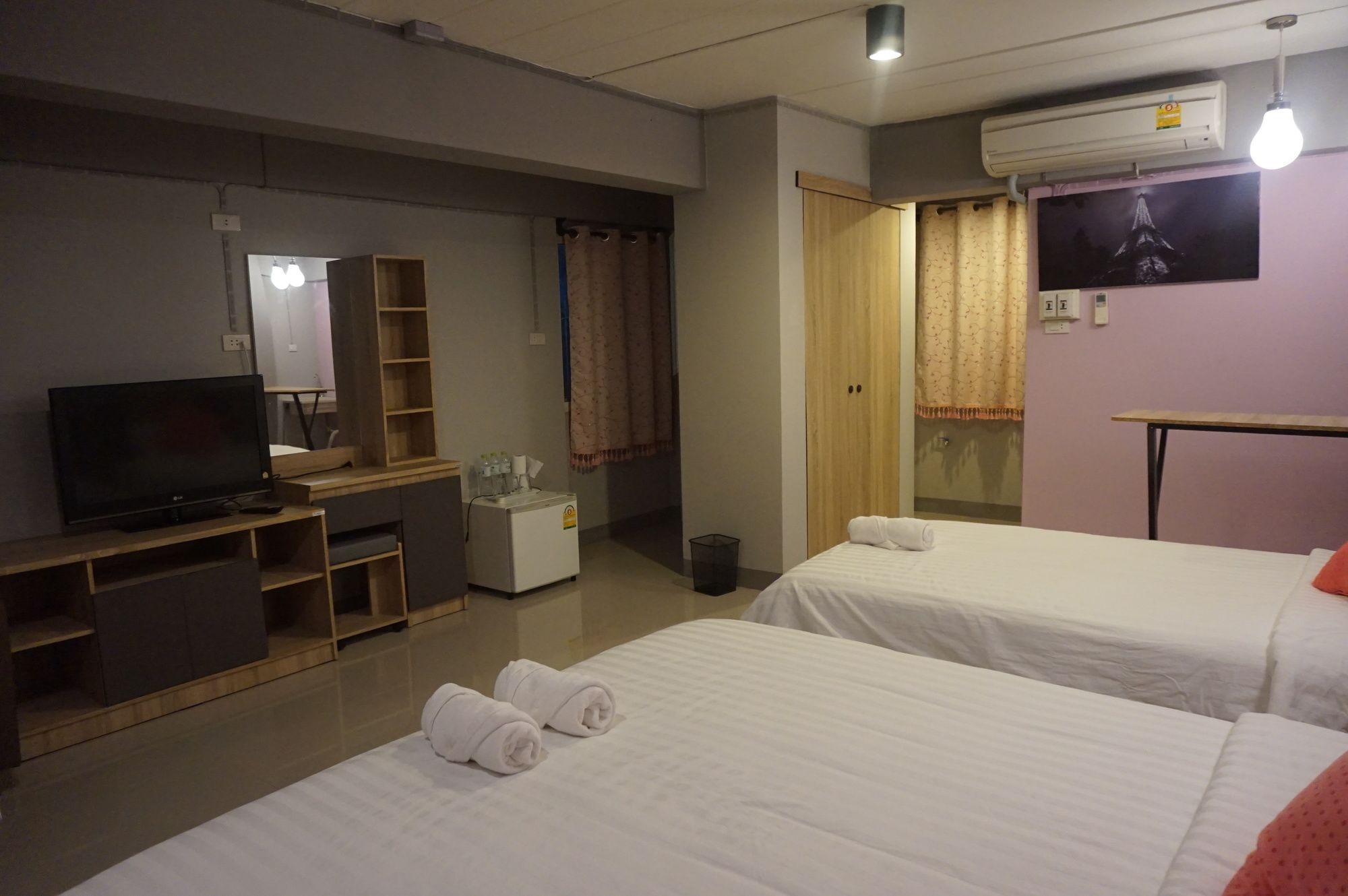 Rinrada Place Hotel 우본라차타니 외부 사진