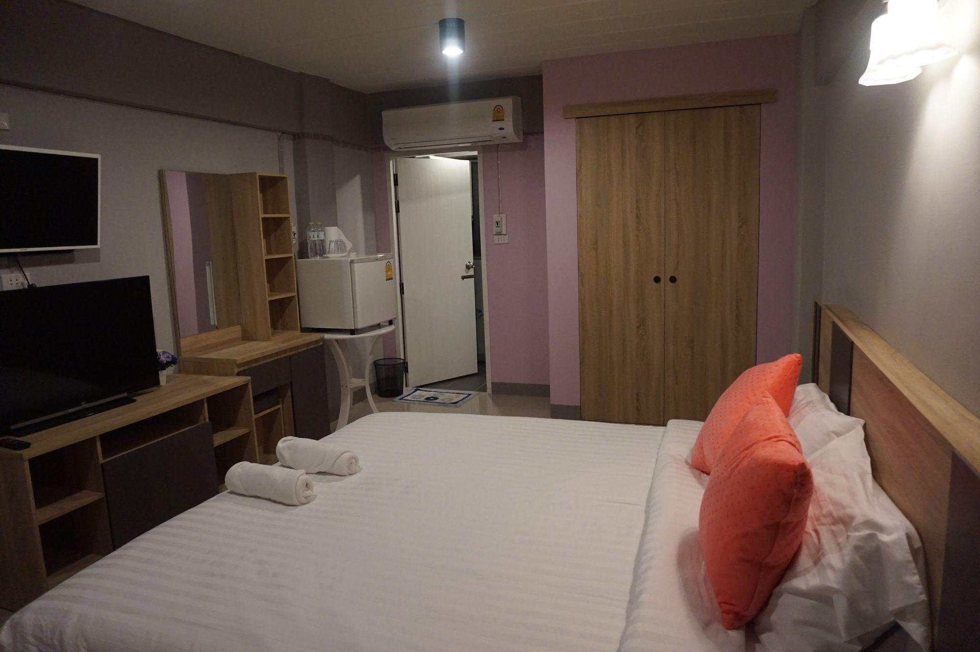 Rinrada Place Hotel 우본라차타니 외부 사진