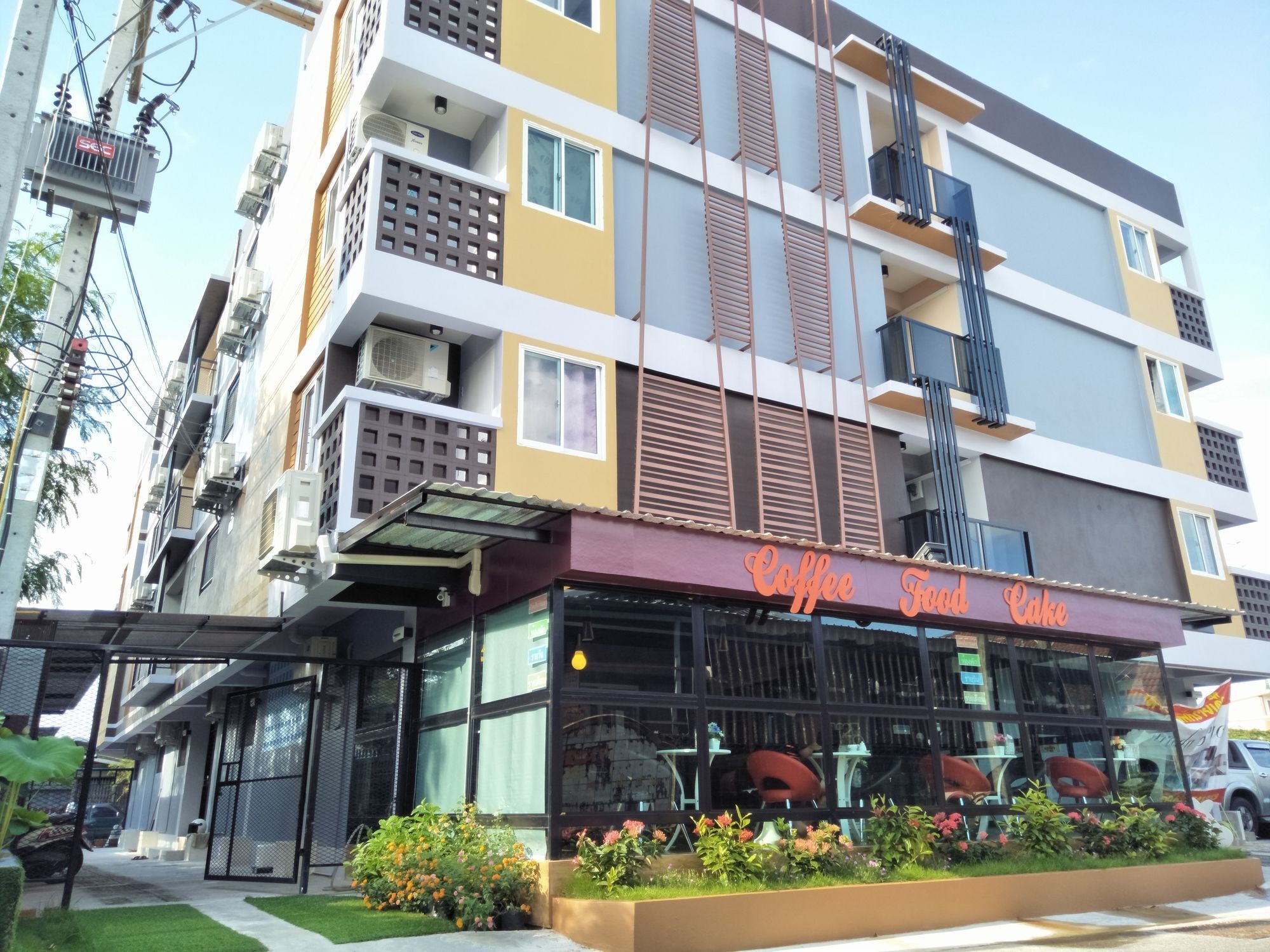 Rinrada Place Hotel 우본라차타니 외부 사진